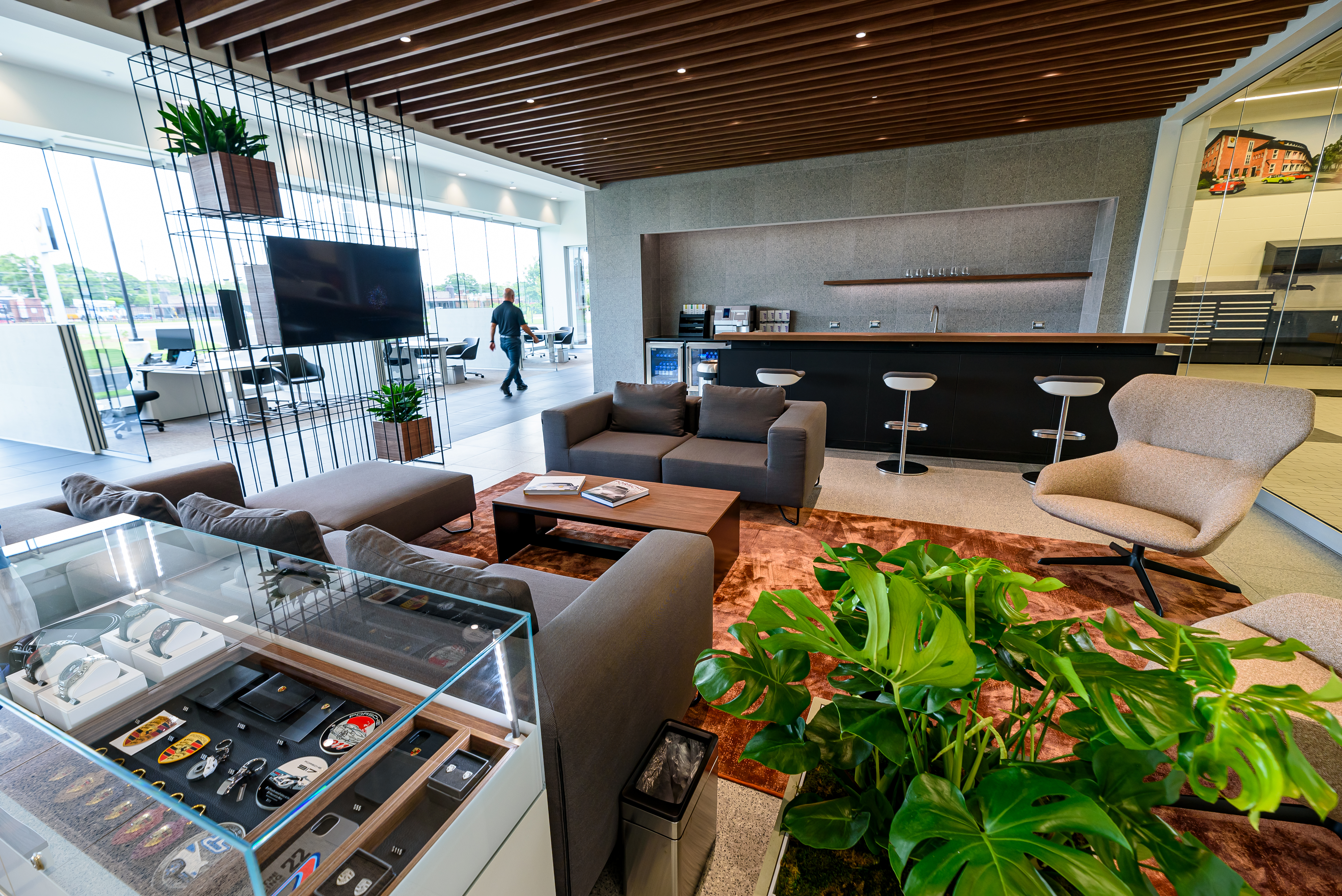 Customer area at Porsche Service Center South Atlanta, 2021, PCNA