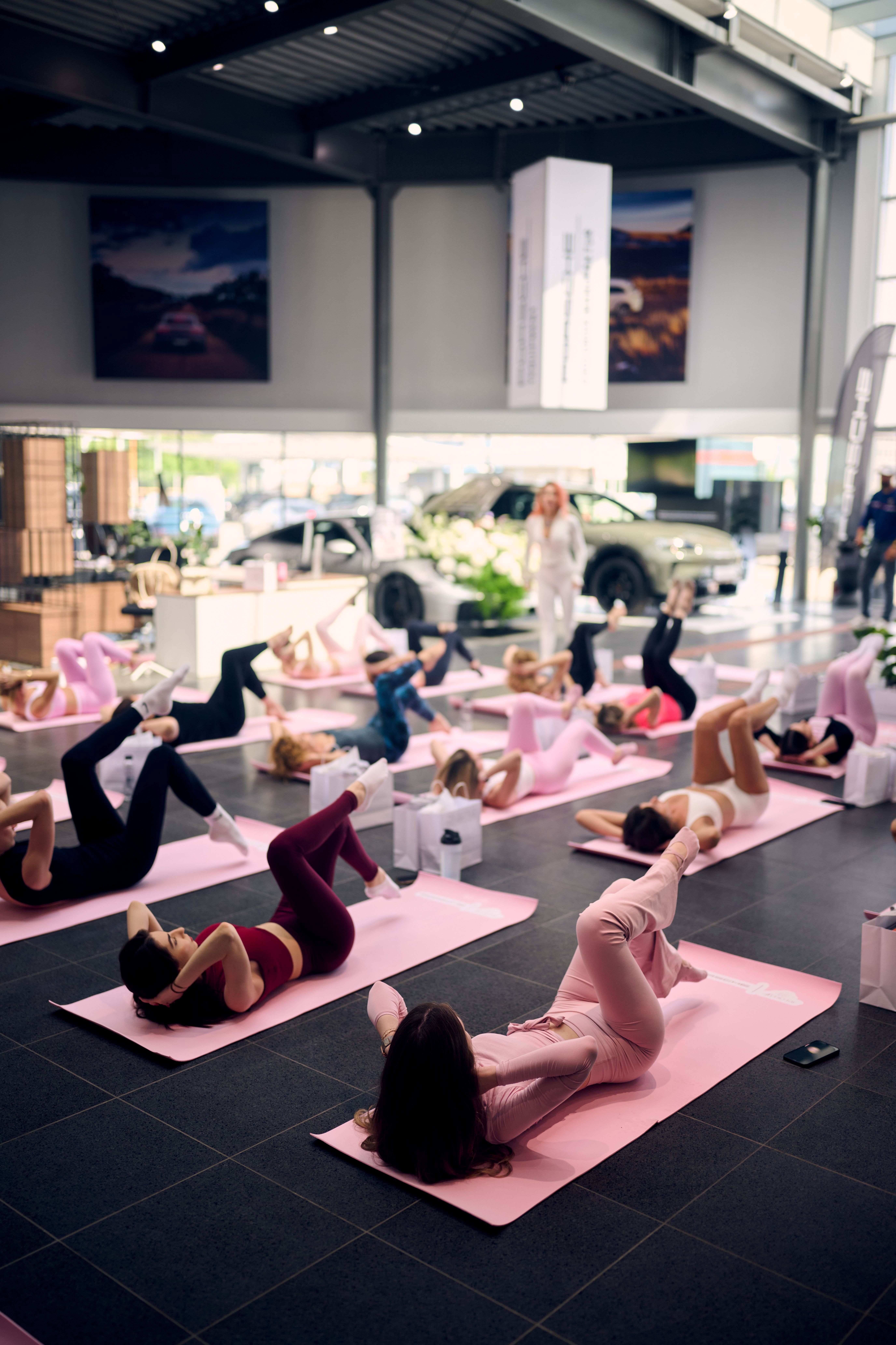 Pilates la Centrul Porsche București, comunicat de presă, 26/05/2026, Porsche AG
