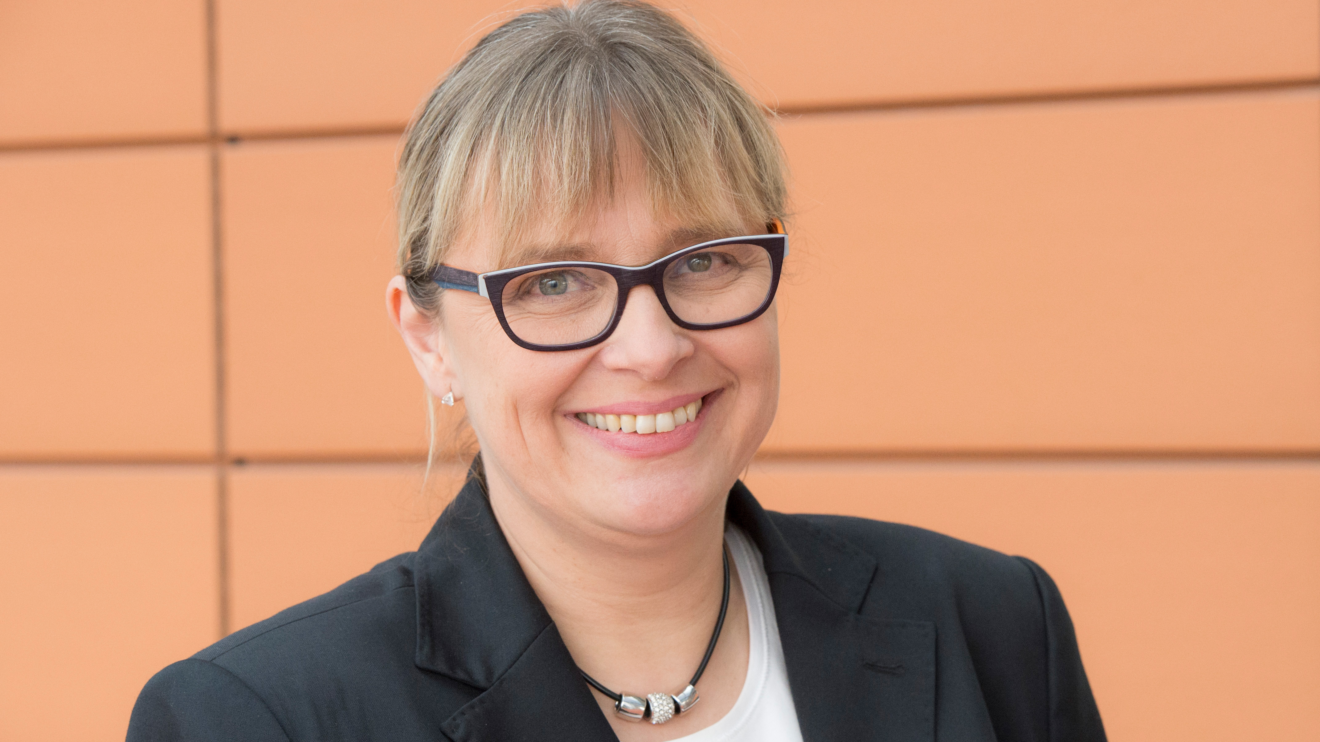 Dr. Elke Frank, Kaufmännische Direktorin im Klinikum rechts der Isar der Technischen Universität München, 2020, Porsche Consulting GmbH