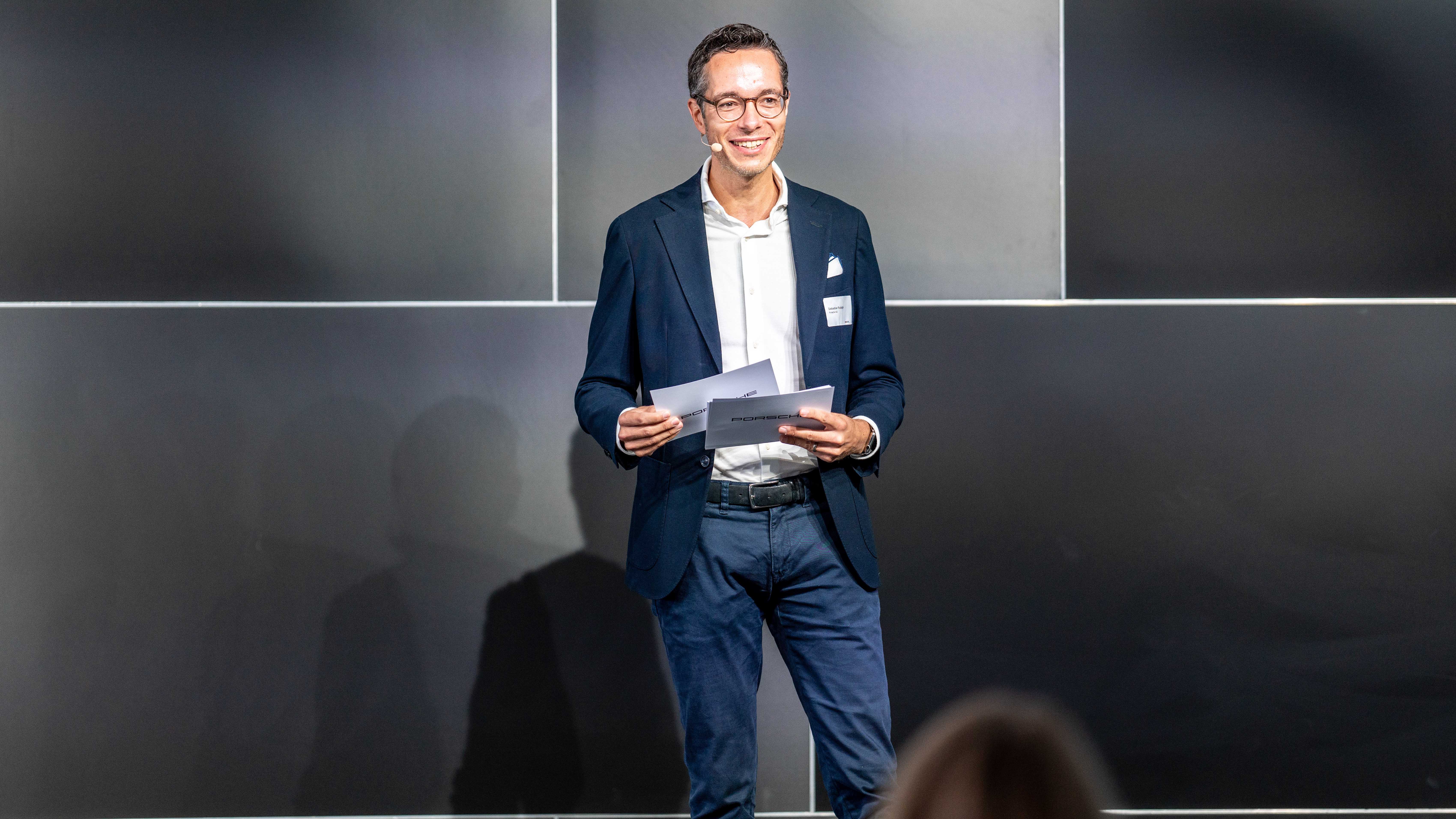 Sebastian Rudolph, Leiter Öffentlichkeitsarbeit, Nachhaltigkeit und Politik, aware_Conference, Berlin, 2020, Porsche AG