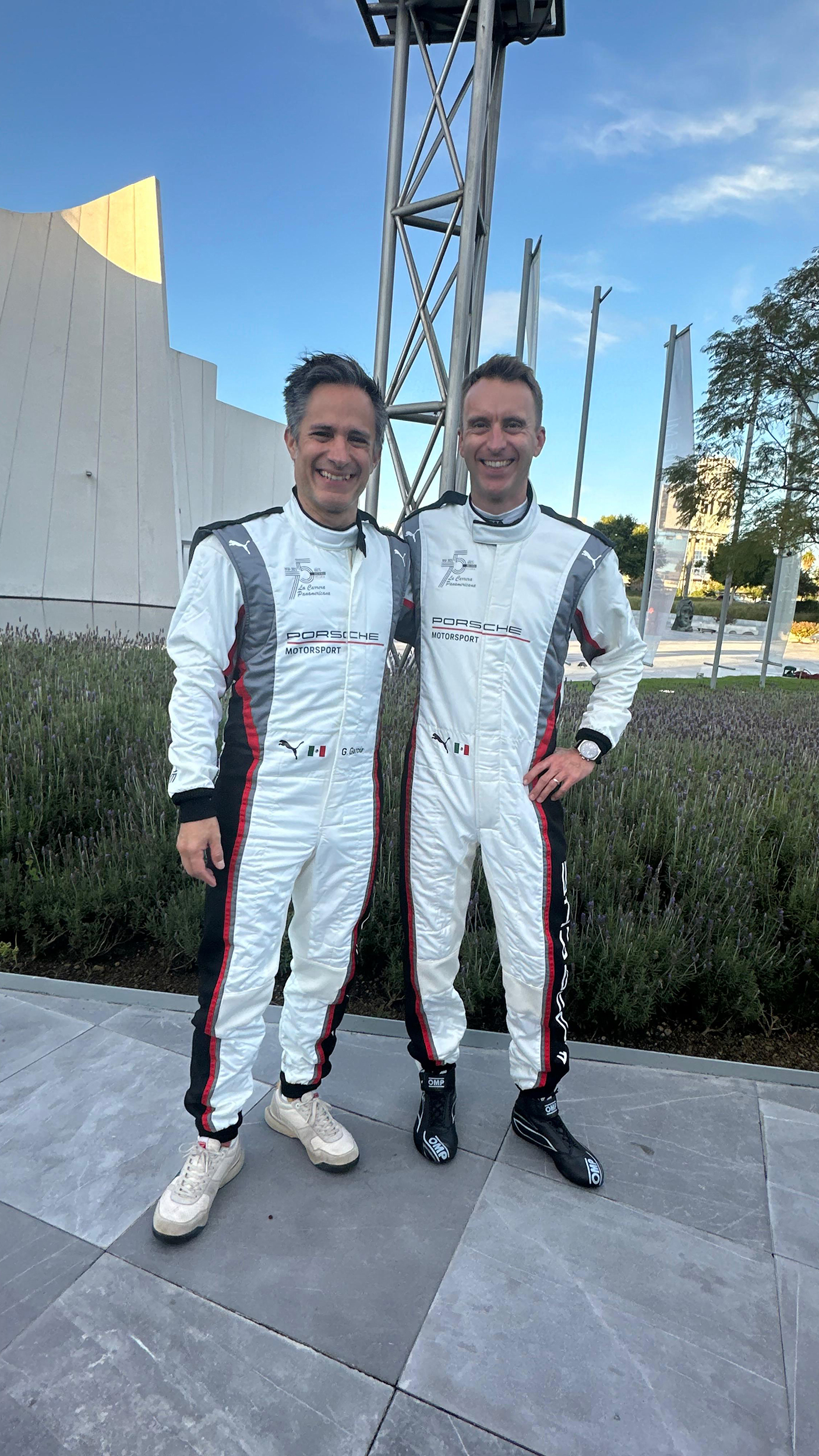 Invitados especiales de Porsche de México: Gael García Bernal, actor y productor mexicano y Timo Bernhard, Embajador oficial de Porsche y multicampeón de automovilismo de resistencia; La Carrera Panamericana 2025, Porsche de México, 2025.