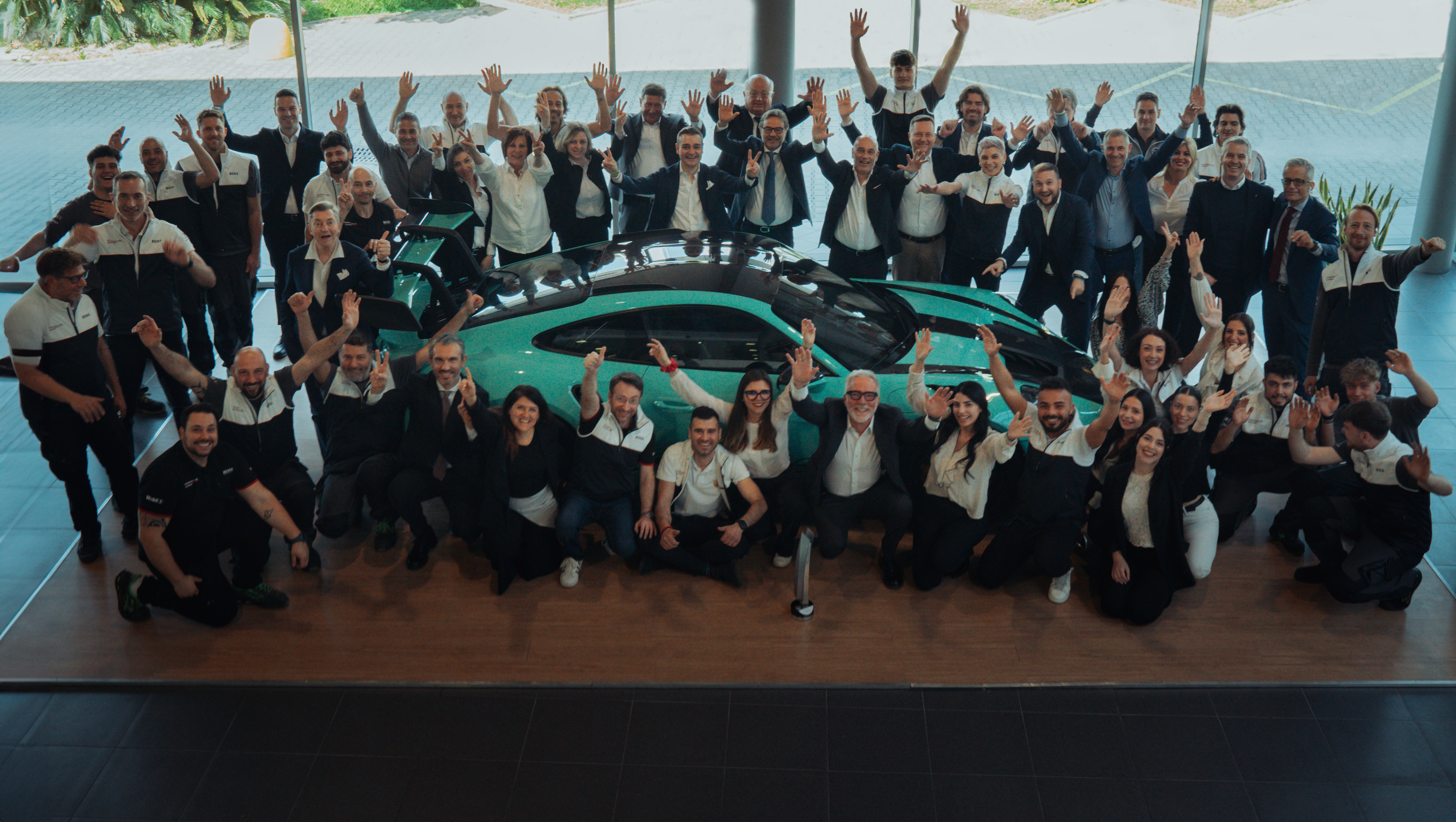 il-centro-porsche-firenze-il-top-partner-2024-porsche-newsroom-ita