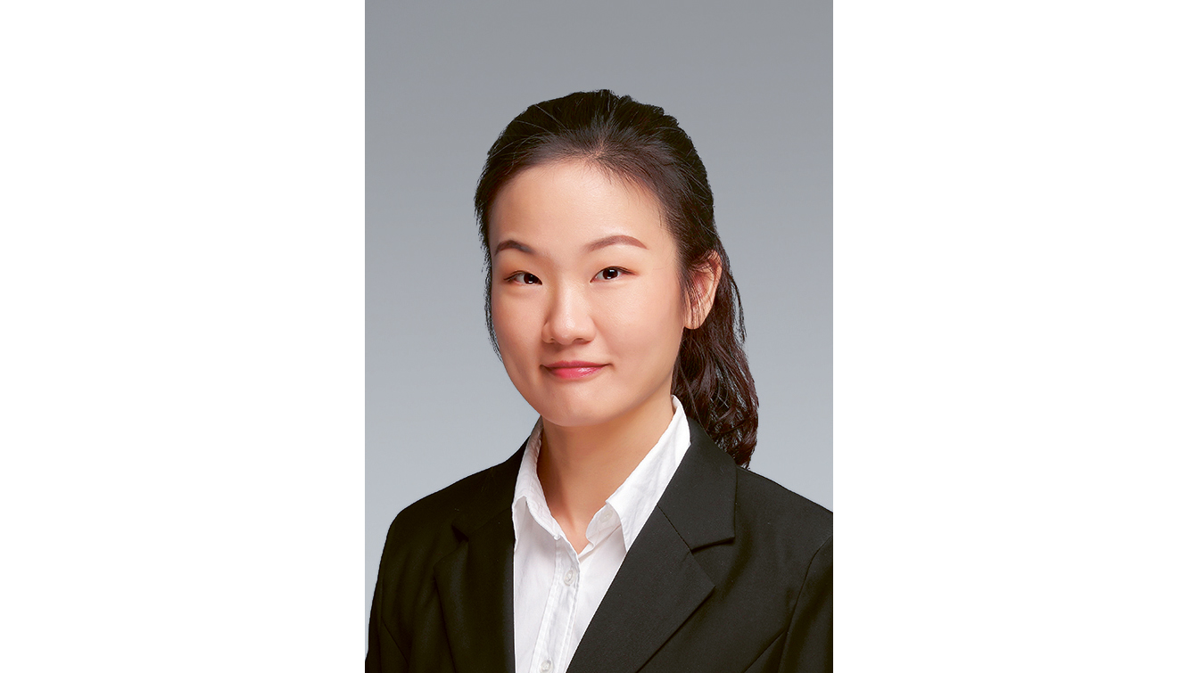 Estha Li, Directora de Conectividad, 2020, Porsche AG