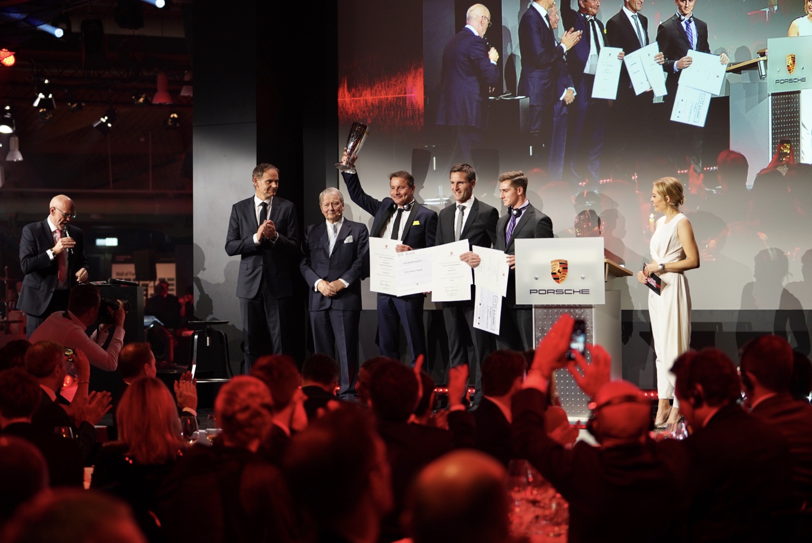 Porsche Cup price giving: Oliver Blume, Chairman of the Executive Board at Porsche AG, Dr. Wolfgang Porsche, Alan Brynjolfsson (USA), Christian Ried (D), Trent Hindman (USA), l-r, Porsche Night of Champions, 2019, PCNA