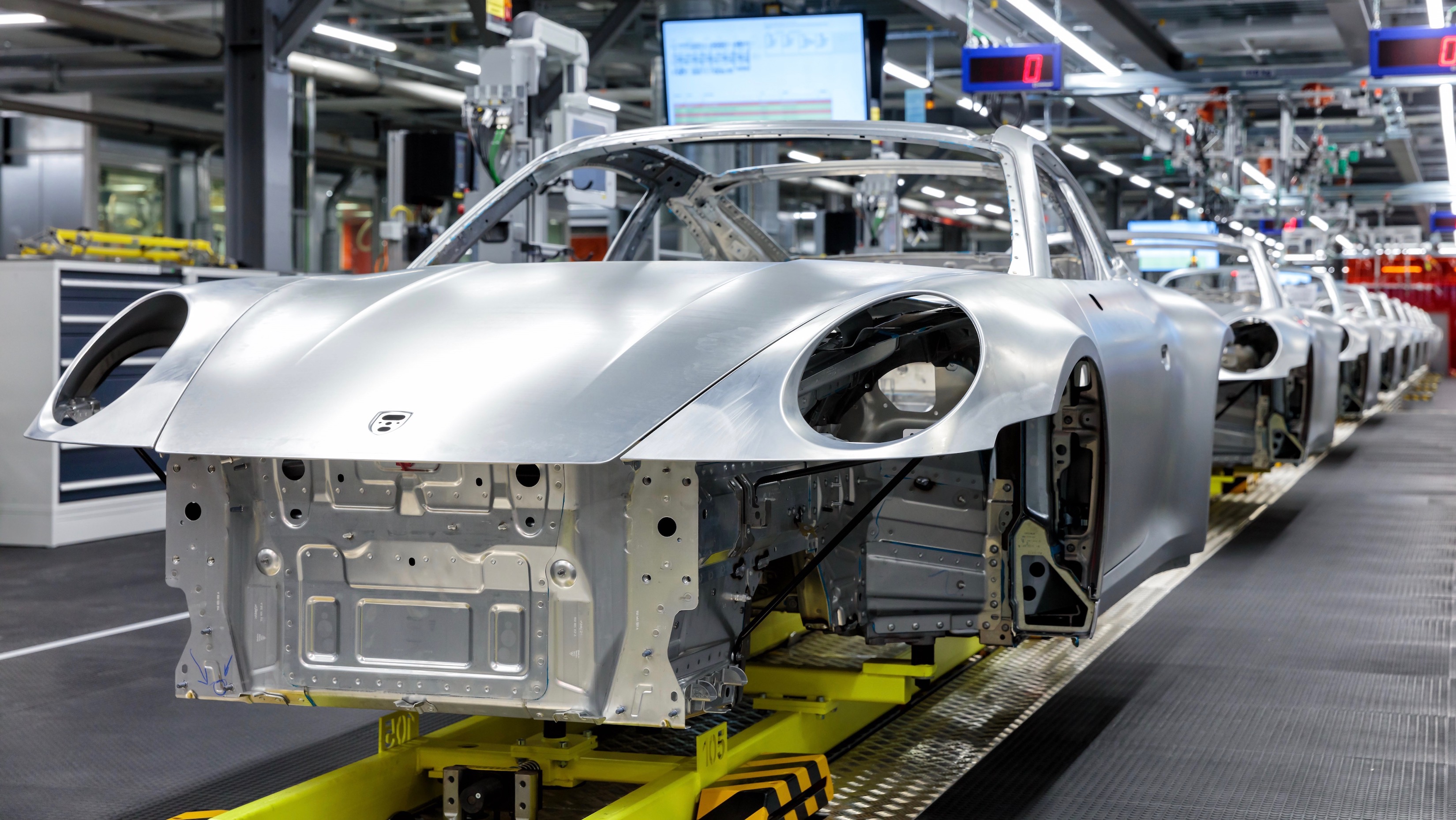 Innovative body production on the new 911 Porsche Newsroom