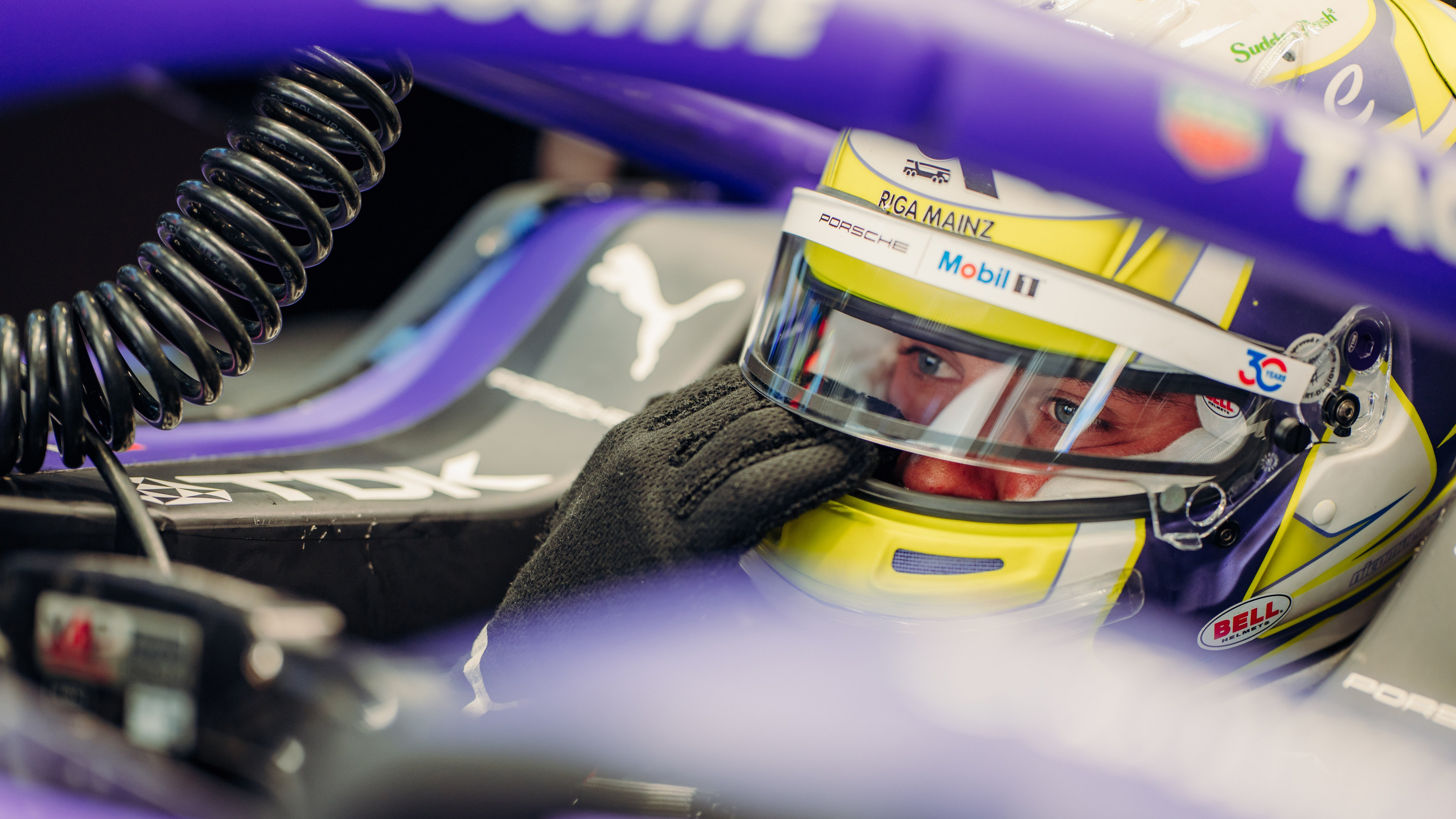 Nico M&uuml;ller, piloto oficial del equipo Porsche F&oacute;rmula E, E-Prix de Shangh&aacute;i 2, 2026, Porsche AG