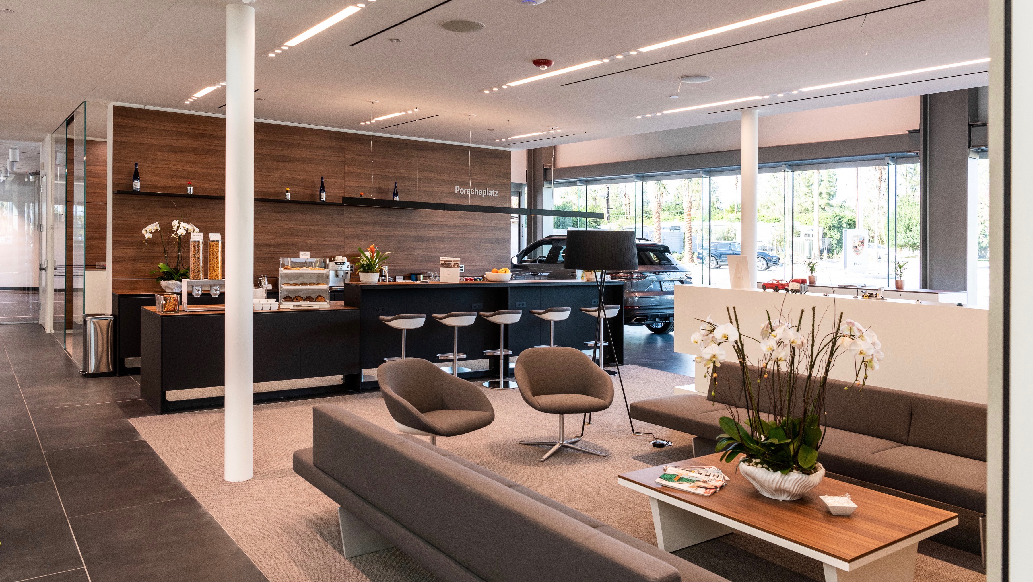 Porsche dealerships receive worldwide new corporate architecture ...