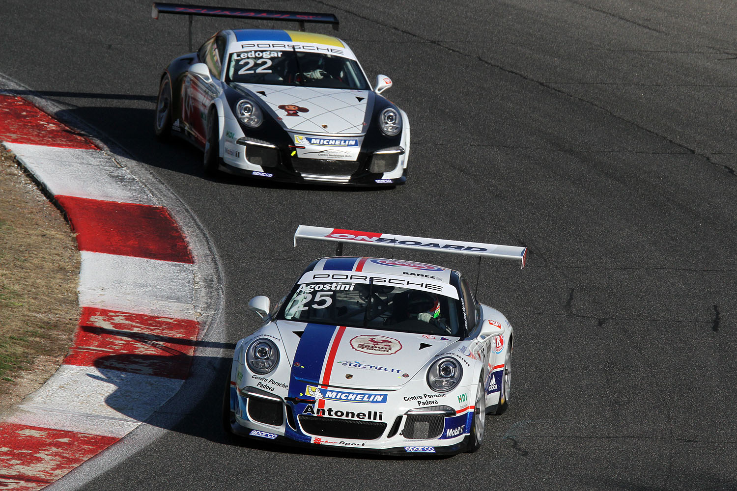 Carrera Cup Italia a Vallelunga: la cinquina di Agostini - Porsche ...