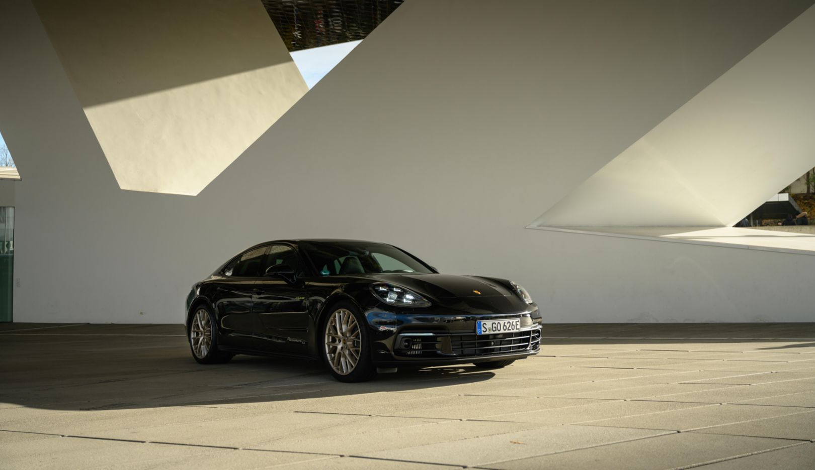 Travel Gold Porsche Panamera Edition 10 Years