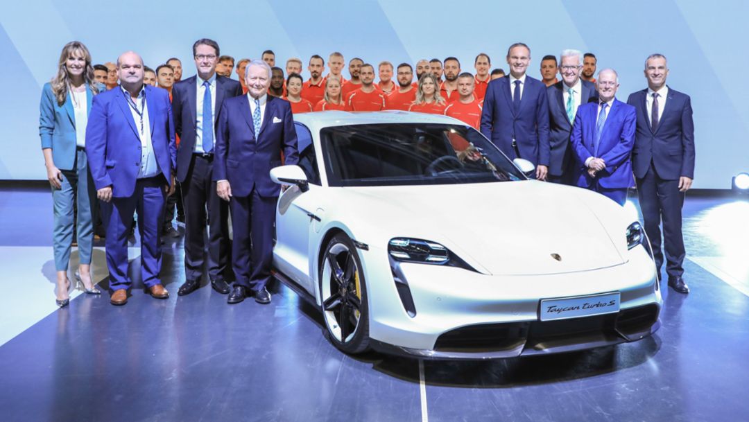 保时捷开启历史新篇章
