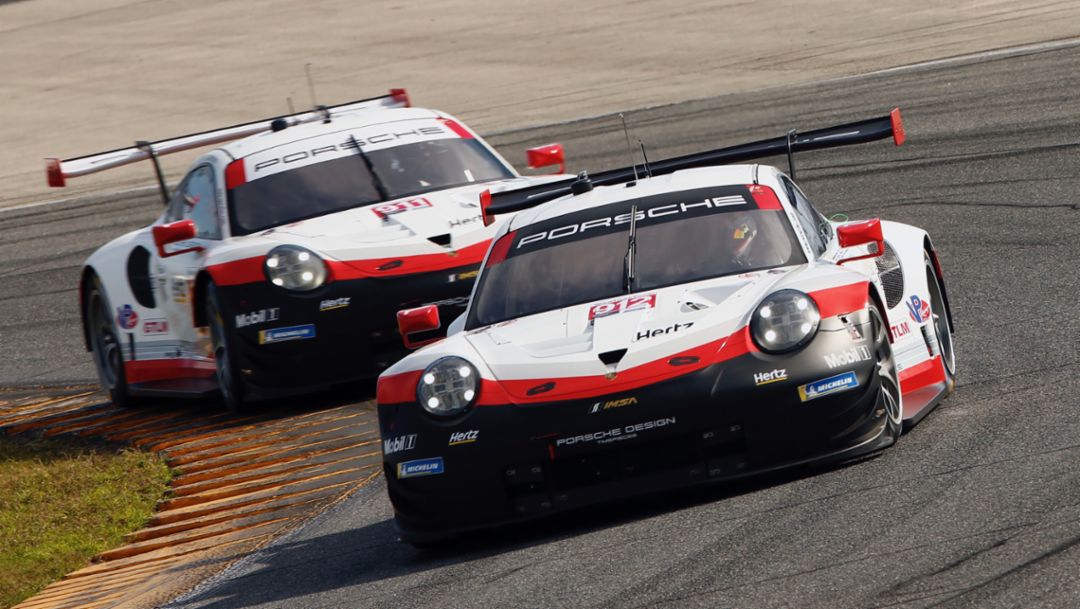 porsche team transport